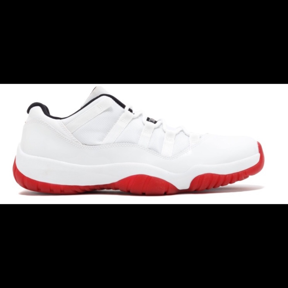 AIR JORDAN 11 RETRO LOW